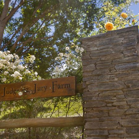 Judge & Jury Farm Retreat Villa Gibbston Bagian luar foto
